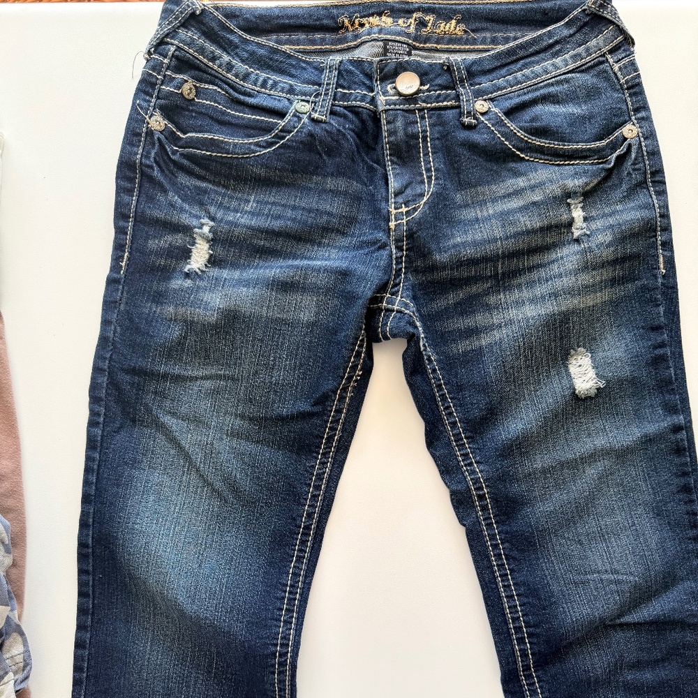 Myth of Jade capris